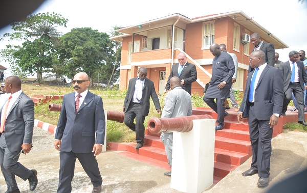 President touring the LMTI campus